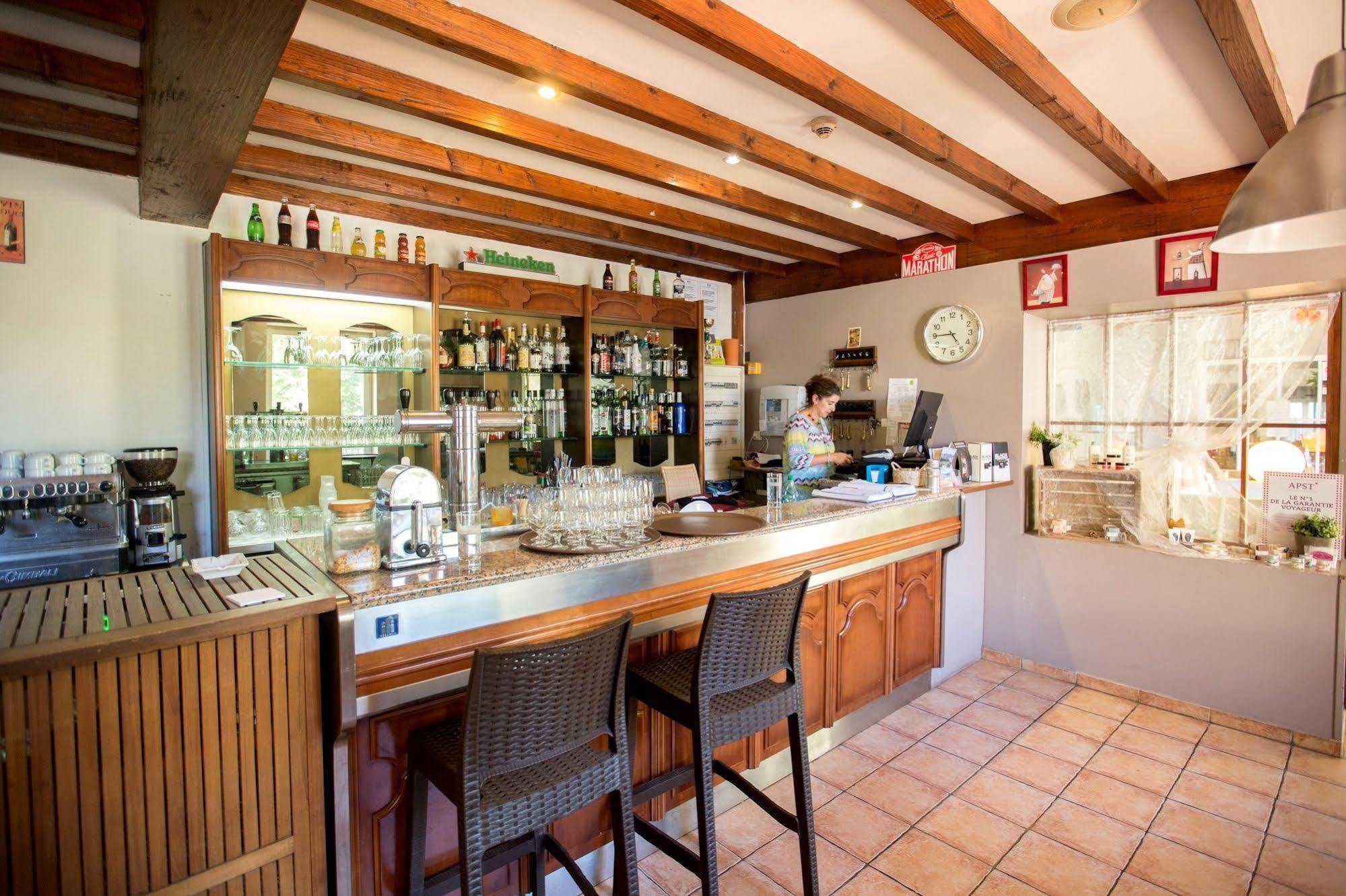 Logis Hotel Restaurant Auberge De L'Espinouse Fraisse-sur-Agout Esterno foto